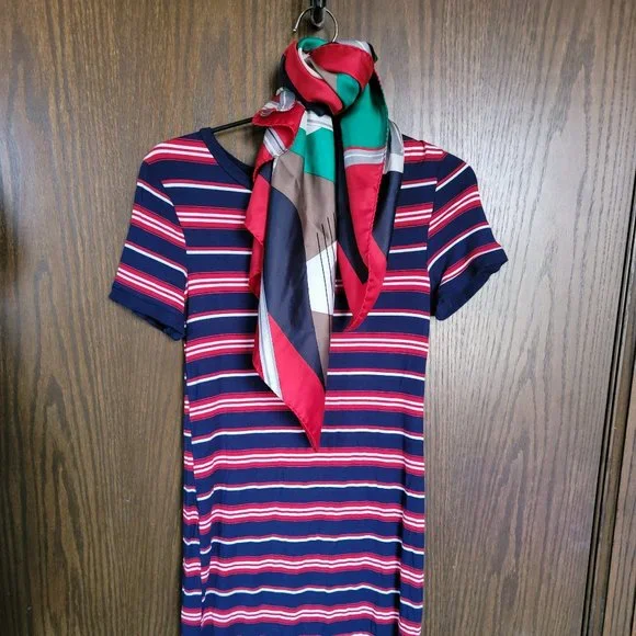 100% Silk Golf Club Scarf Made in Italy Approximately 30 x 30 Mid-Century VTG